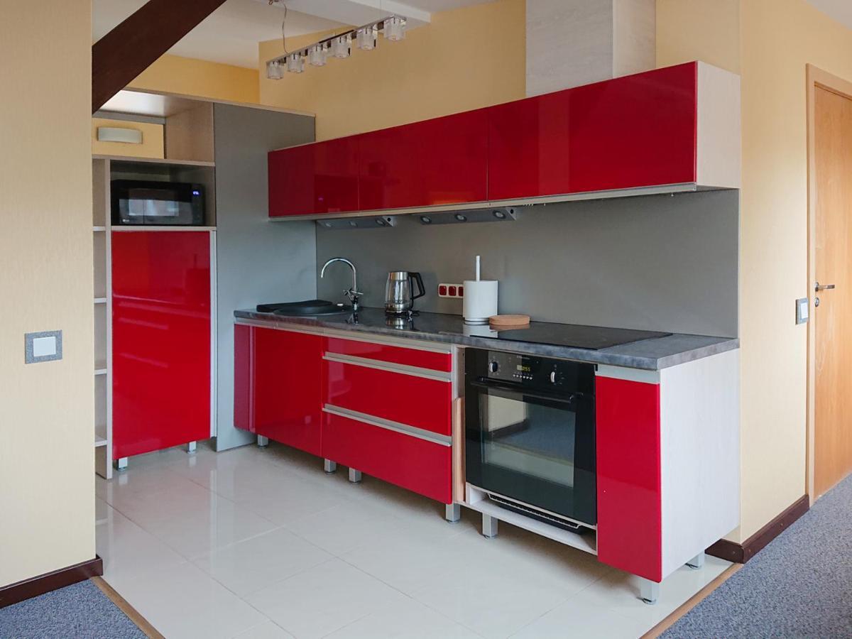 Riga City Center Quiet Apartment With Free Private Parking Екстер'єр фото