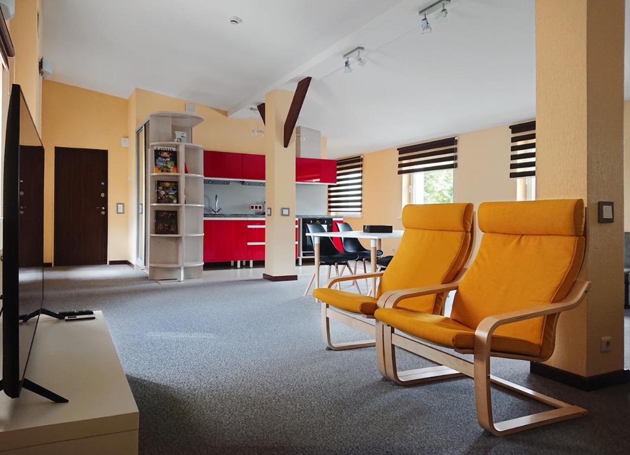 Riga City Center Quiet Apartment With Free Private Parking Екстер'єр фото
